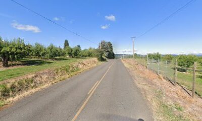 Mount Hood Honey Company