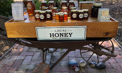 Third Acre Honey Stand